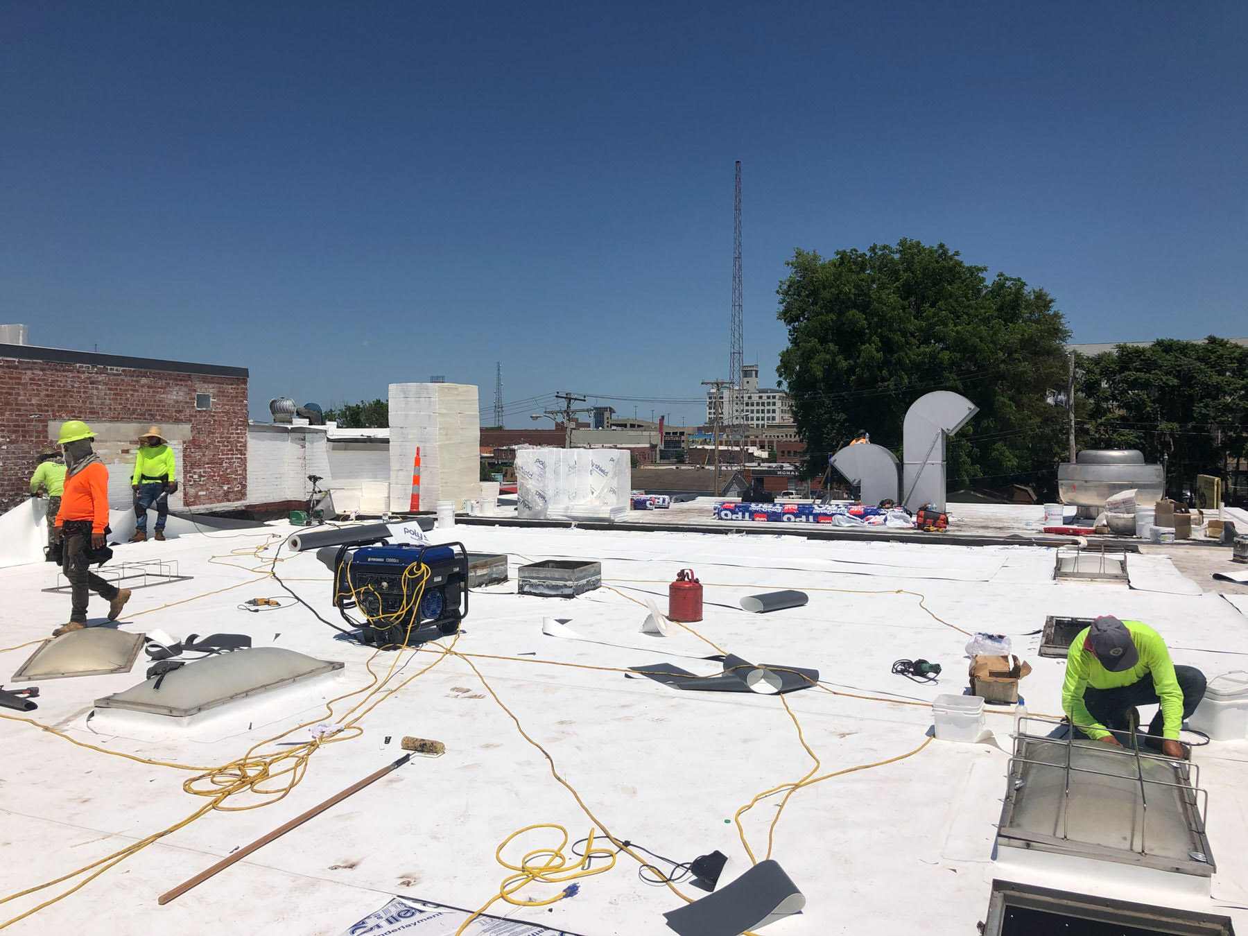 Commercial roof replacement in Springfield, MO